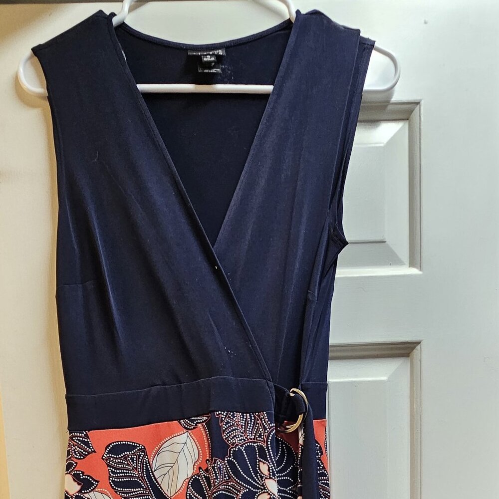 Enfocus V-neck floor length dress, belted waist, navy and coral, floral skirt